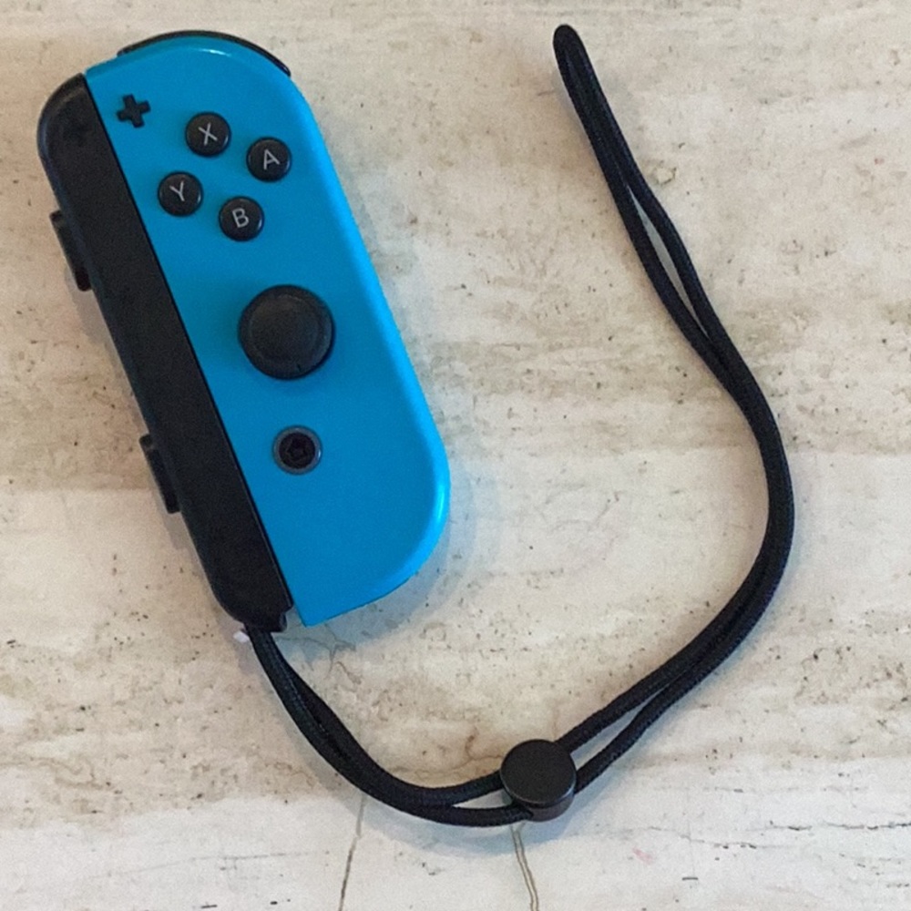 Nintendo Switch Joy-Con Right Wireless Controller (R) Joy Con R Strap Neon Blue